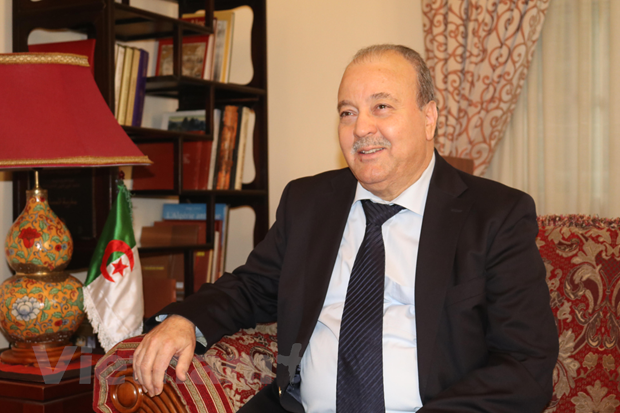 El embajador de Argelia en Hanoi, Boubazine Abdelhamid. (Fotografía: VNA)