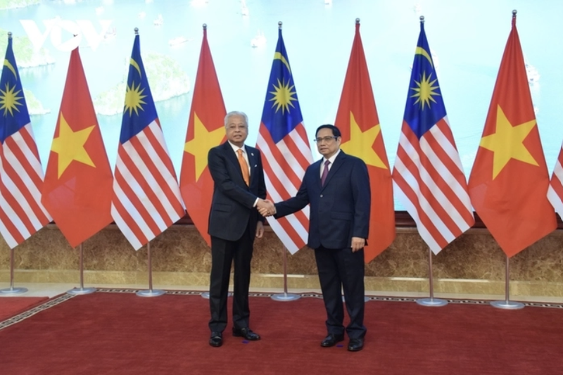 El primer ministro vietnamita, Pham Minh Chinh, y su homólogo de Malasia, Dato' Sri Ismail Sabri Yaacob (Foto: doanhnhanphaply.vn)