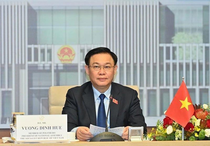 El presidente del Parlamento de Vietnam, Vuong Dinh Hue.