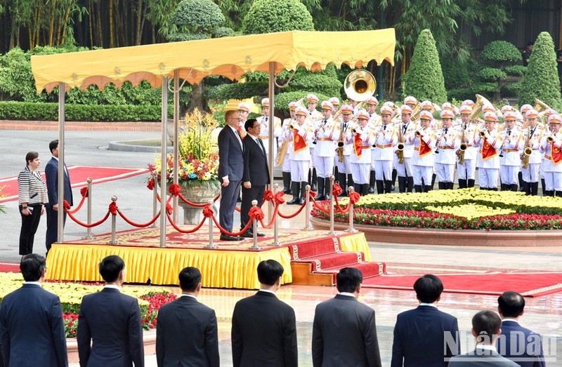 Primer ministro de Vietnam preside ceremonia de bienvenida su homólogo australiano