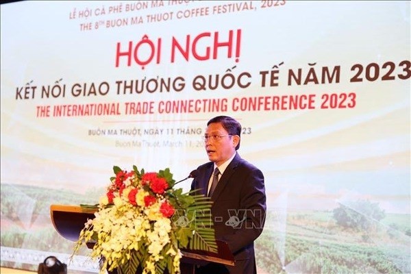 El vicepresidente permanente del Comité Popular provincial y jefe del Comité Organizador del Festival, Nguyen Tuan Ha. (Foto: VNA)