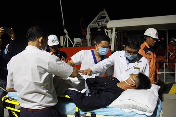 Vietnam salva a marinero chino en mar por urgencia médica. (Fotografía: VNA)