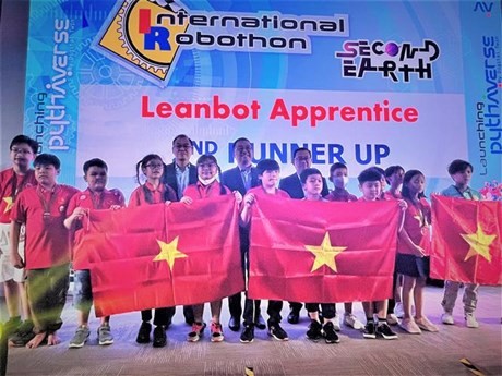 La selección vietnamita en el Campeonato Internacional de Robótica 2023. (Fotografía: VNA)
