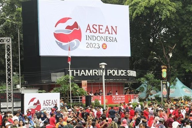 Afiche para promover el Año de la Presidencia de la Asean en Indonesia 2023. (Fotografía: VNA)