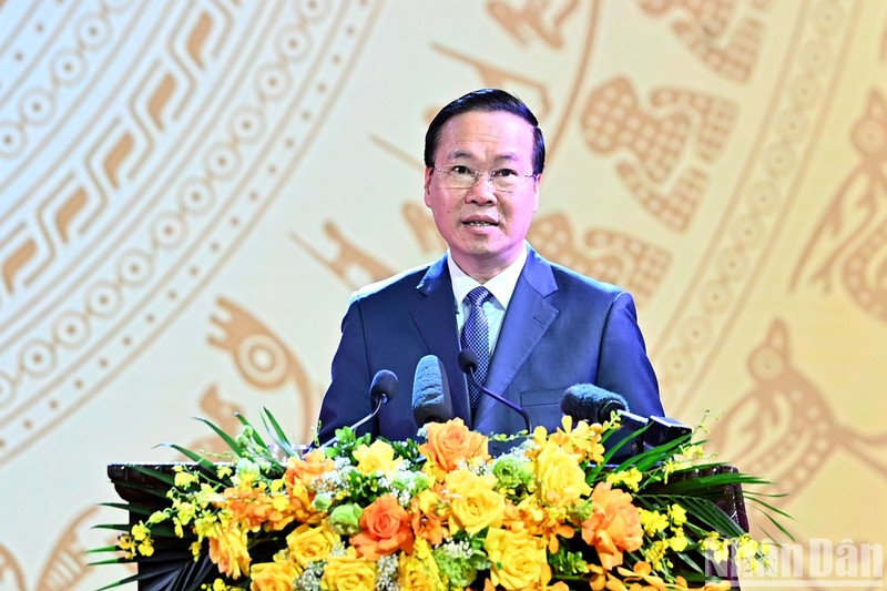 El presidente de Vietnam, Vo Van Thuong, interviene en el acto. (Fotografía: Nhan Dan)