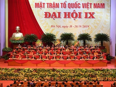 En el IX Congreso Nacional del Frente de la Patria de Vietnam. (Fotografía: VNA)
