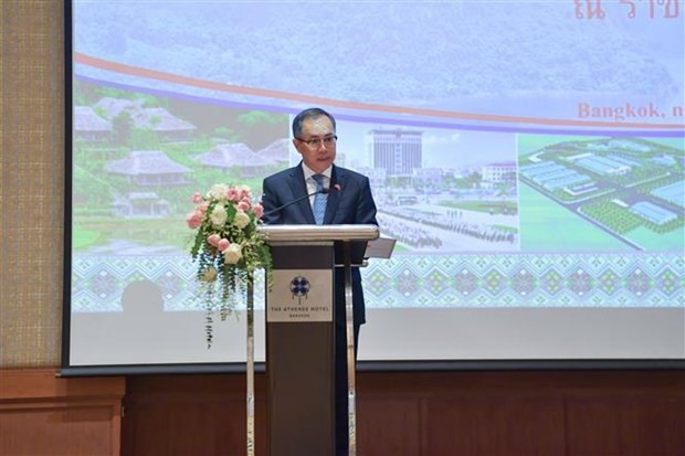 Phan Chi Thanh, embajador vietnamita en Tailandia, habla en el evento. (Fotografía: VNA)