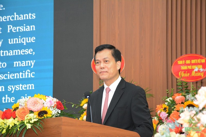 El vicecanciller vietnamita Ha Kim Ngoc interviene en el acto. (Fotografía: qdnd.vn)