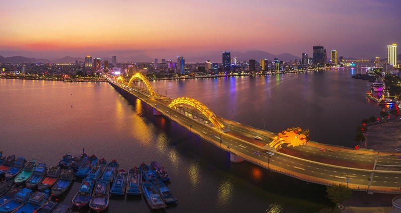 El Puente del Dragón, una de las mayores atracciones de Da Nang. (Fotografía: baoquocte.vn)