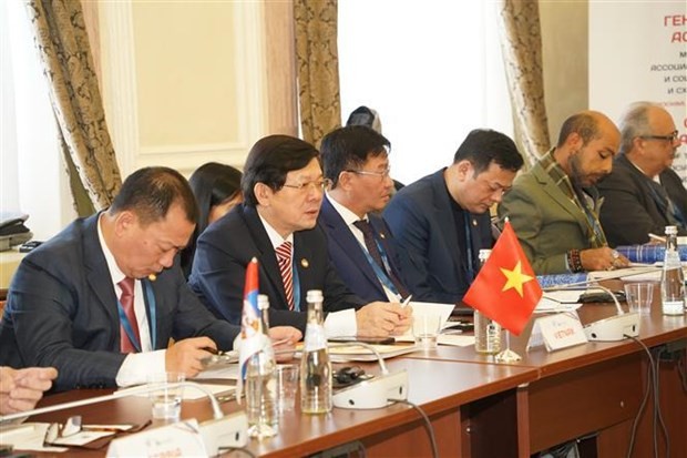 La delegación del Comité Central del Frente de la Patria de Vietnam asiste a la Asamblea General de la Asociación Internacional de Consejos Económicos y Sociales e Instituciones Similares. (Fotografía: VNA)