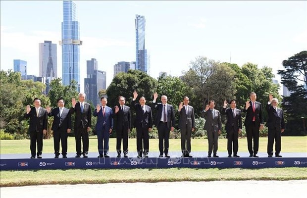 Los jefes de delegaciones y el secretario general de la Asean asisten a una reunión restringida de la Cumbre Especial para conmemorar los 50 años de relaciones entre la Asean y Australia. (Fotografía: VNA)