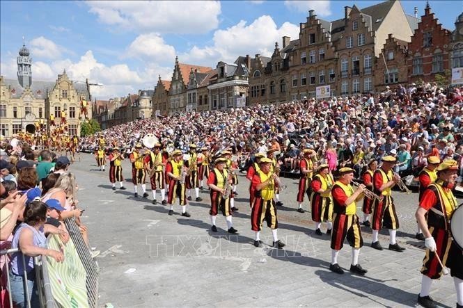 Zancudos belgas actuarán en el Festival de Hue 2024. (Fotografía: VNA)