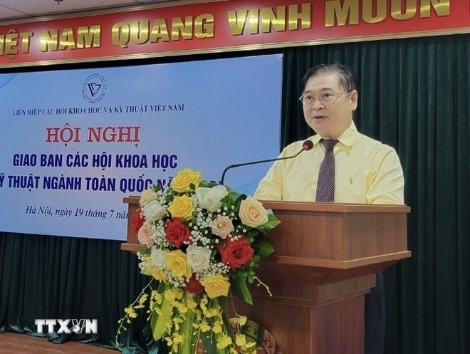 El doctor en ciencias Phan Xuan Dung, presidente de la Unión de Asociaciones de Ciencia y Tecnología de Vietnam. (Fotografía: VNA)