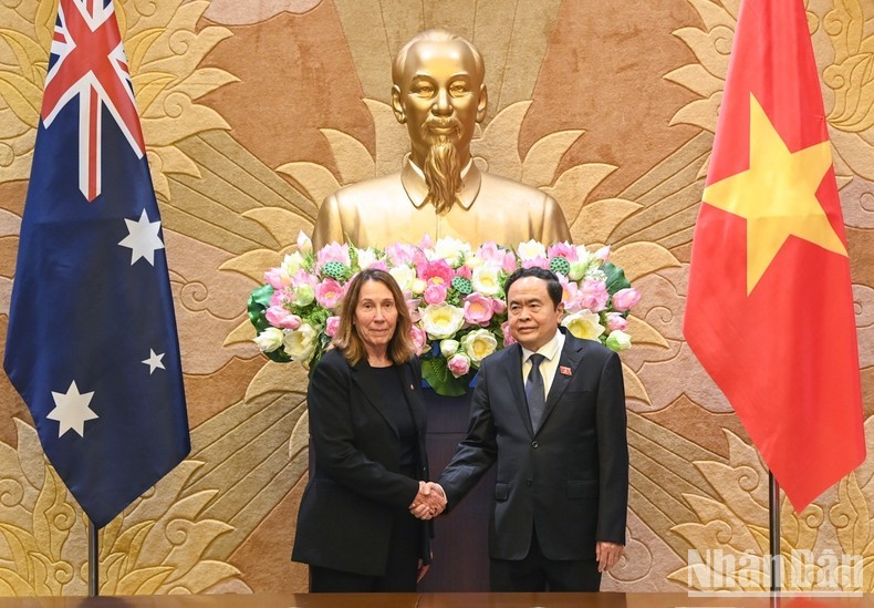 El presidente de la Asamblea Nacional de Vietnam, Tran Thanh Man, y la presidenta del Senado australiano, Sue Lines. (Fotografía: Nhan Dan)