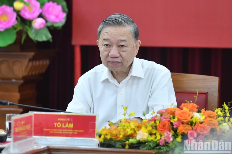 El secretario general del Partido Comunista de Vietnam y presidente del país, To Lam, en la reunión. (Fotografía: Nhan Dan)