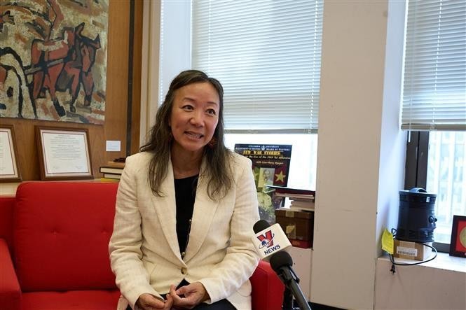 Nguyen Thi Lien Hang, profesora de Historia en la Universidad de Columbia, en la ciudad de Nueva York, en la entrevista. (Fotografía: VNA)