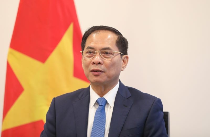 El vice primer ministro y titular de Relaciones Exteriores de Vietnam, Bui Thanh Son.