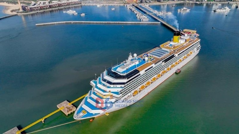 El crucero de cinco estrellas italiano Costa Serena. (Fotografía: baoquangninh.vn)