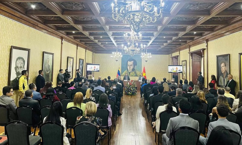 Panorama de la ceremonia. (Fotografía: baoquocte.vn)