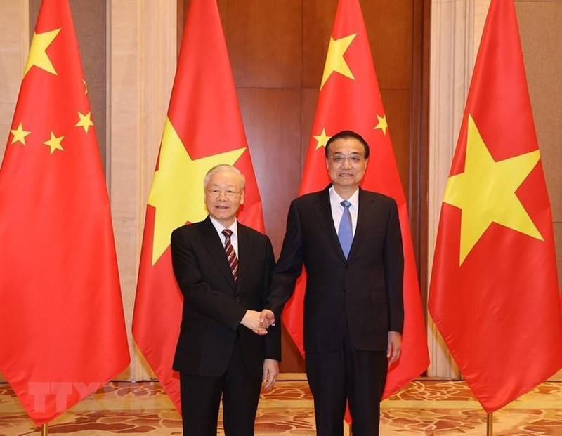 El secretario general Nguyen Phu Trong y el premier chino Li Keqiang.
