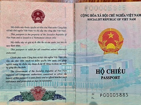 Agregarán "lugar de nacimiento" a nuevos pasaportes vietnamitas a partir de 1 de enero. (Fotografía: VNA)