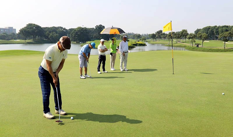 El campo de golf de Van Tri, Dong Anh, Hanói. (Fotografía: hanoimoi.com.vn)