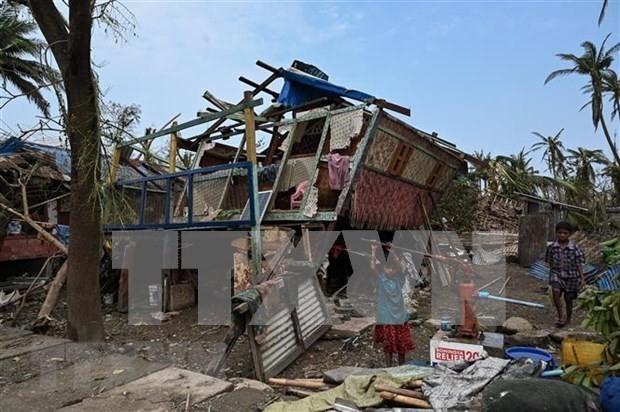 Muchas casas derrumbadas por el ciclón Mocha en Sittwe, Myanmar. (Fotografía: AFP/VNA)