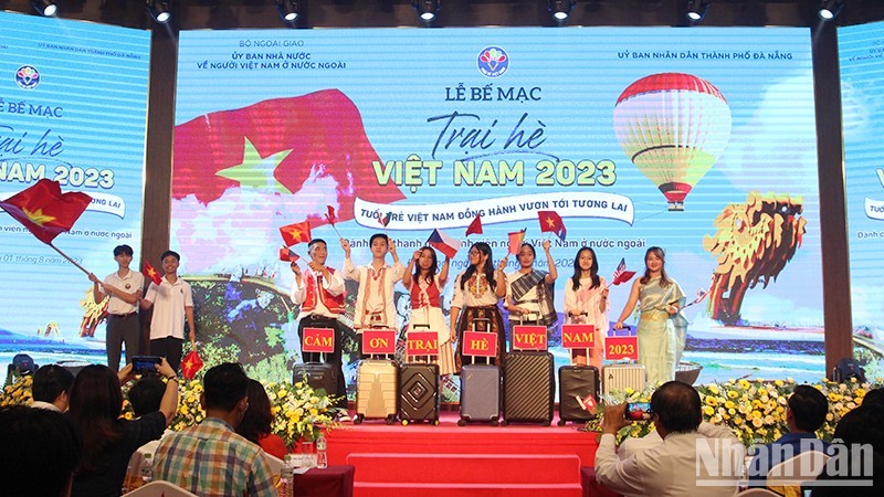 Concluye Campamento de Verano de Vietnam 2023.