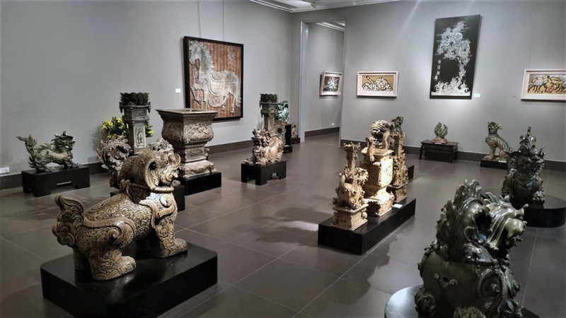 Efectúan en Hanói exposición de bestias divinas en cerámica.