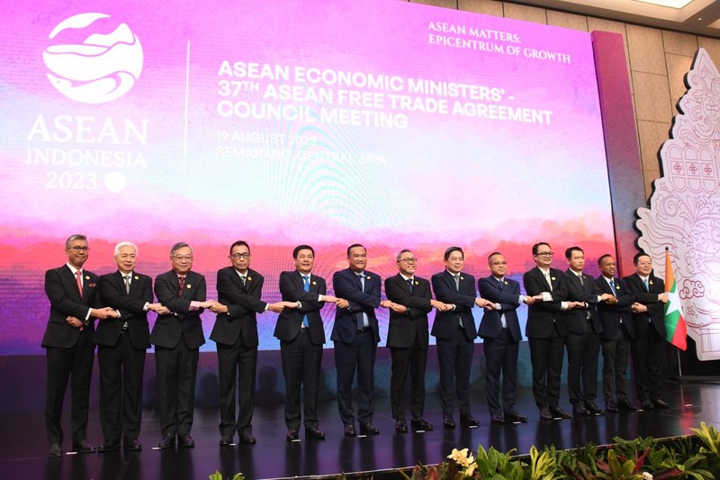 Jefes de delegación asistentes a la 55ª Reunión de Ministros de Economía de la Asean. (Fotografía: Asean)