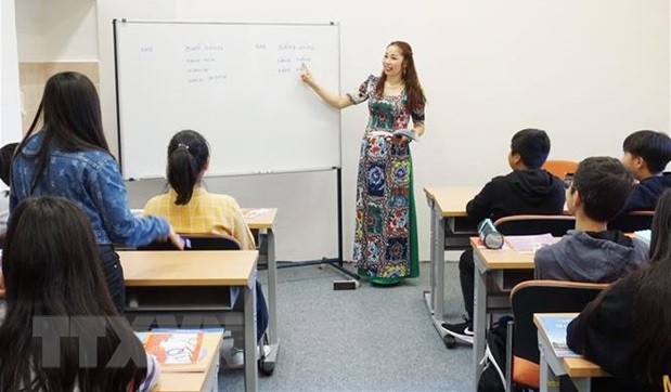 Una clase de enseñanza del idioma vietnamita en el extranjero. (Fotografía: VNA)