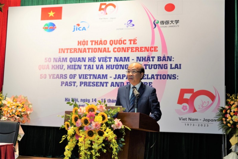 El presidente de la Academia de Ciencias Sociales de Vietnam, Phan Chi Hieu en seminario. (Fotografía: VNA)