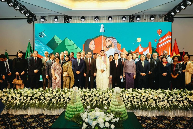 En la ceremonia. (Fotografía: Embajada de Arabia Saudita en Vietnam) 