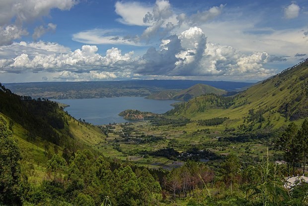 El lago de Toba. (Fotografía: Wikipedia)