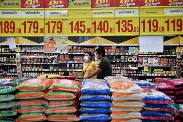 Arroz a la venta en un supermercado de Bangkok. (Fotografía: AFP/VNA)