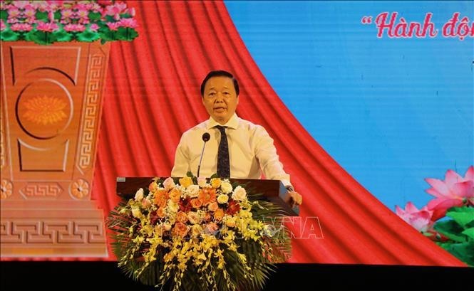 El vicepremier y presidente del Comité Nacional al respecto, Tran Hong Ha, en el acto de lanzamiento. (Fotografía: VNA)