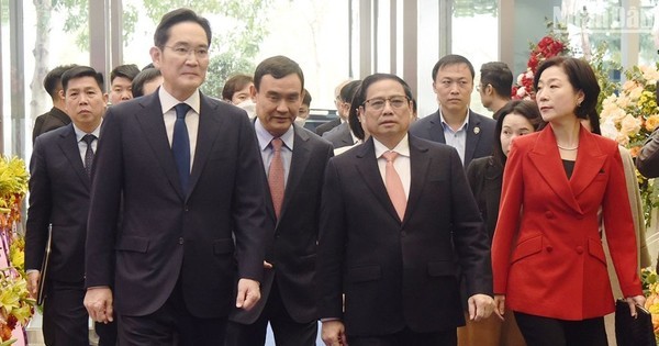Premier vietnamita asiste a la inauguración del Centro de Investigación y Desarrollo de Samsung