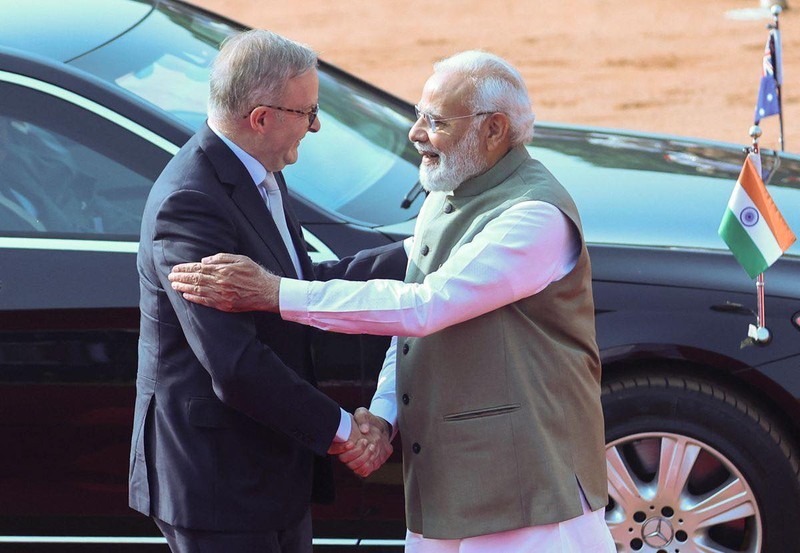 El primer ministro indio, Narendra Modi (derecha), y su homólogo australiano, Anthony Albanese. (Foto: Reuters)