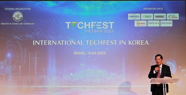 El viceministro de Ciencia y Tecnología de Vietnam Tran Van Tung, en el evento (Foto:VNA)