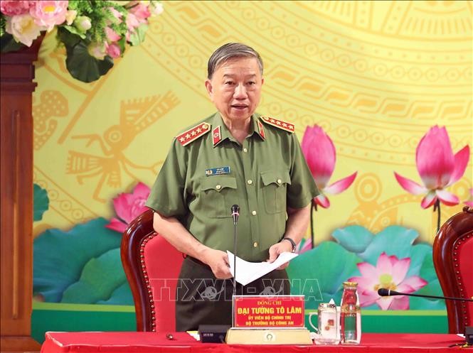 El ministro de Seguridad Pública de Vietnam, general To Lam, interviene en el acto (Foto:VNA)