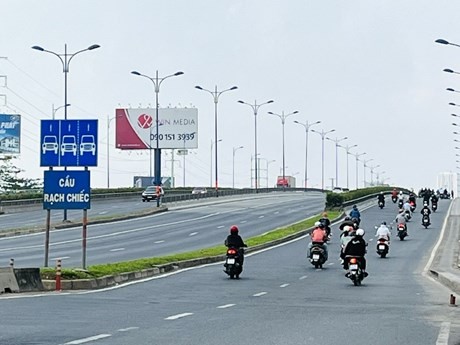 La calle Vo Nguyen Giap se extiende desde el puente de Saigon hasta la intersección de Thu Duc (Foto: VNA)