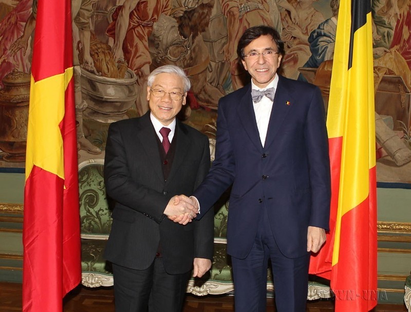 El secretario general del Partido Comunista de Vietnam, Nguyen Phu Trong, y el primer ministro belga, Elio Di Rupo, en su visita al país europeo en enero de 2013. (Foto: VNA)