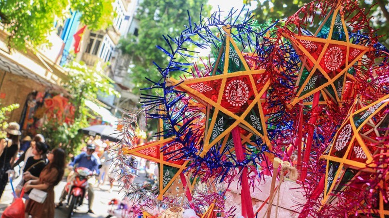 [Foto] Calle Hang Ma rebosa de juguetes tradicionales por el Festival del Medio Otoño