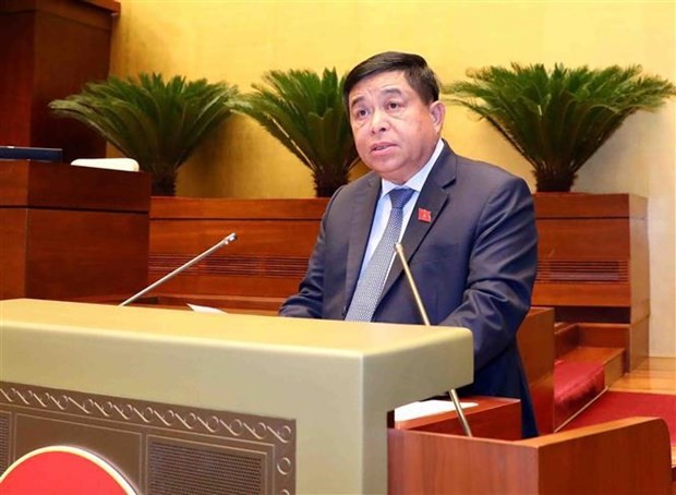 El ministro de Planificación e Inversión, Nguyen Chi Dung, interviene en la cita (Foto: VNA)