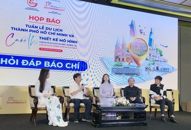 En la conferencia de prensa para anunciar la tercera Semana de Turismo de Ciudad Ho Chi Minh. (Foto: VNA)