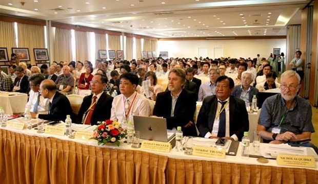 Unos 300 delegados, incluidos 100 extranjeros provenientes de 20 países, participan en taller internacional sobre nanotecnología. (Foto: VNA)