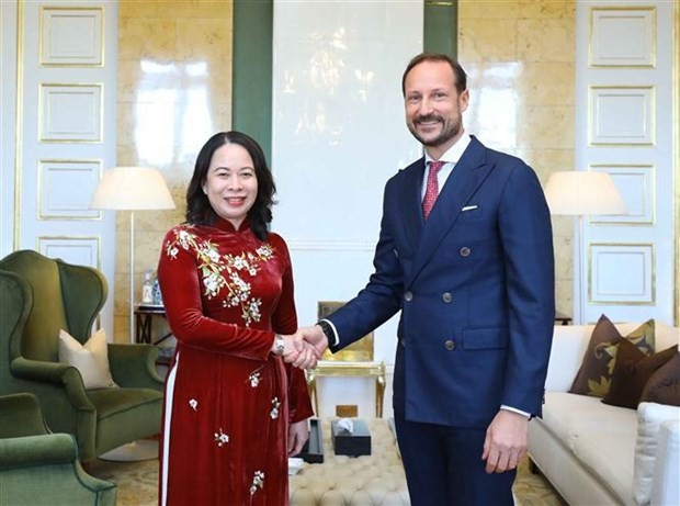 La vicepresidenta de Vietnam, Vo Thi Anh Xuan y el príncipe heredero de Noruega, Haakon Magnus (Foto: VNA)