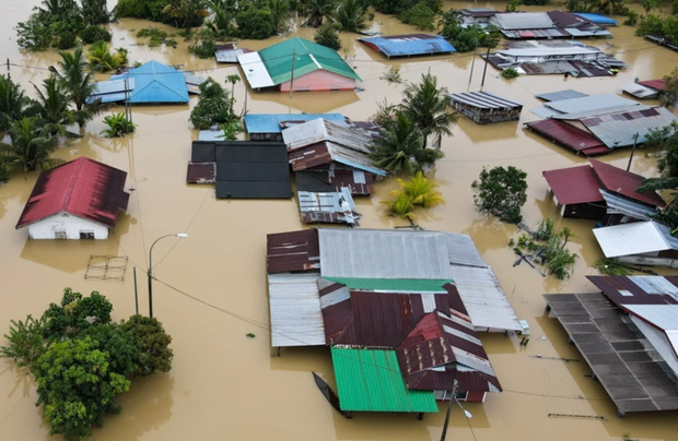 Inundaciones tras lluvias torrenciales en Malasia (Foto: AFP/VNA)