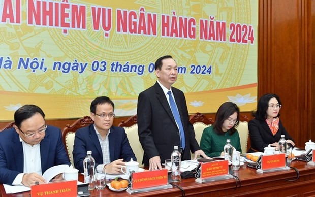 El vicegobernador del Banco Estatal de Vietnam, Dao Minh Tu, en la conferencia de prensa (Foto: qdnd.vn)