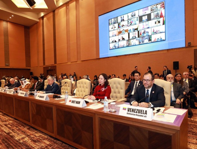 La vicepresidenta de Vietnam, Vo Thi Anh Xuan, asiste a la XIX Cumbre del Movimiento de Países No Alineados en Uganda. (Foto: VNA)